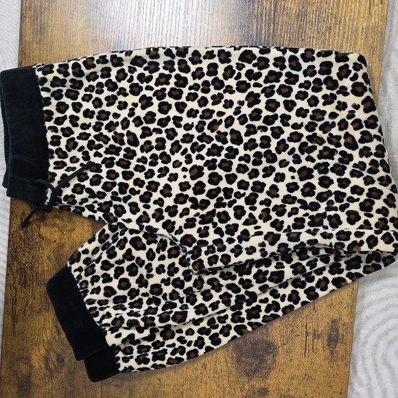 Juicy Couture Other - Juicy Couture Girls Velour Leopard Joggers